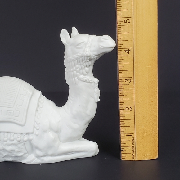 Avon Nativity Collectible The Camel White Porcelain Christmas 1984 with Box - Picture 10 of 12